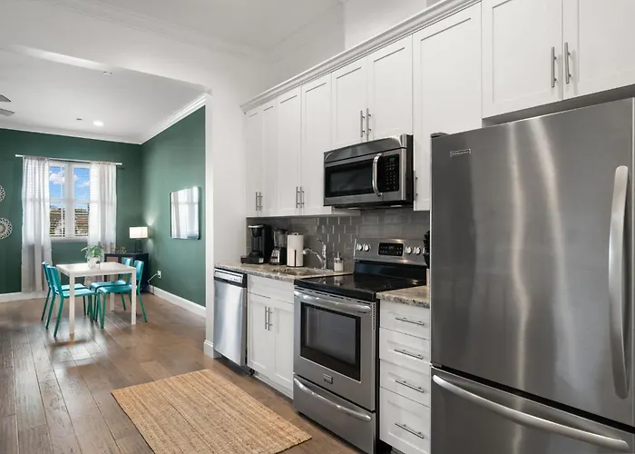 New! Rumba Roost - Upscale Ybor Studio On 7Th Ave, Shared Balcony
