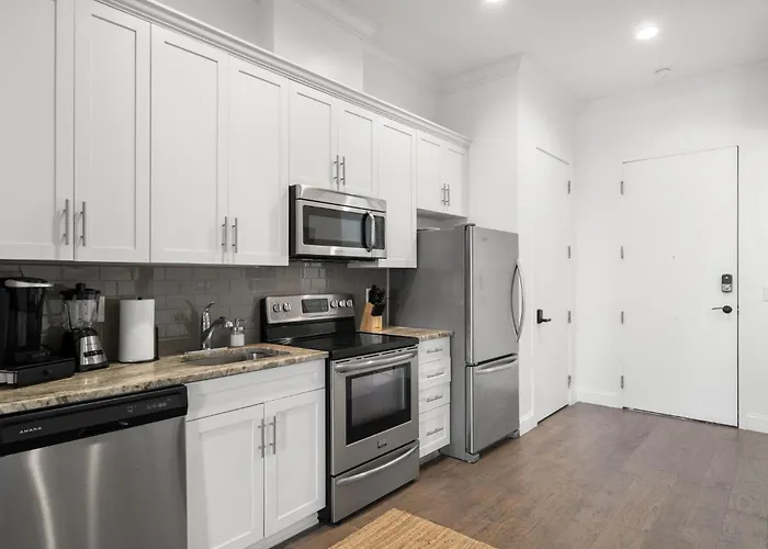 New! Rumba Roost - Upscale Ybor Studio On 7Th Ave, Shared Balcony